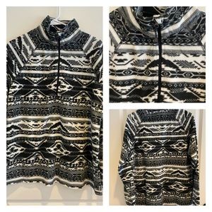 *NWOT* EDDIE BAUER FLEECE JACKET